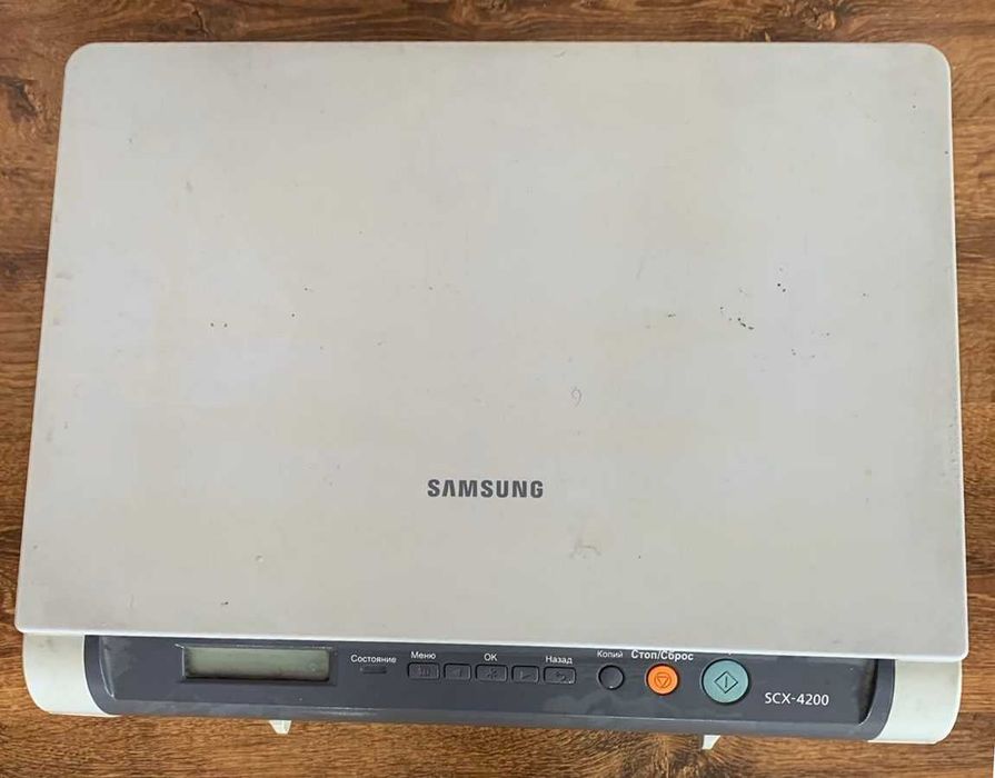 Недорогий багатофункційний пристрій Samsung SCX-4200 (торг)