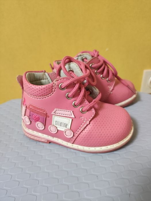 Ботинки дитячі 21 р.