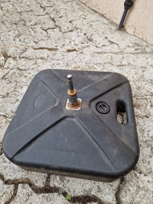 Base de bandeira de tanque de água