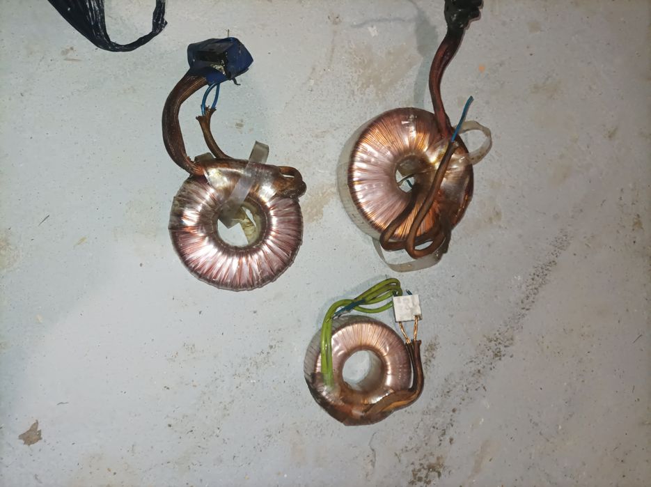 Transformator toroidalny