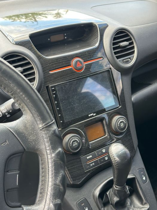Продам  Kia Carens 2010 рік можлива розстрочка, кредит, обмін!