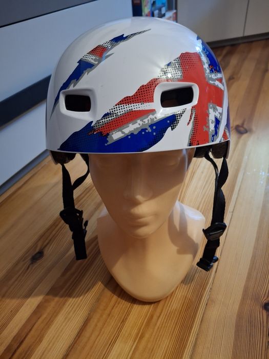 Kask na deske, rolki, hulajnoge.