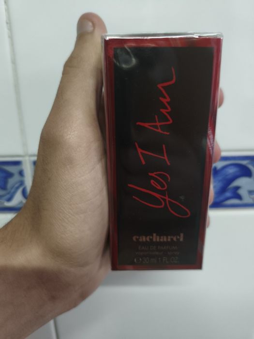 Perfume yes i am 30ml mulher
