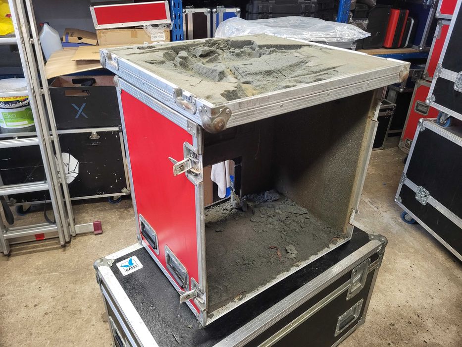68x63x52 case walizka flightcase KUFEREK skrzynia FAKTURA