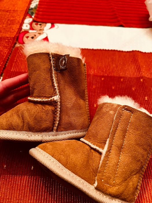 Продам натуральні Ugg дитячі 14 см. по стопі