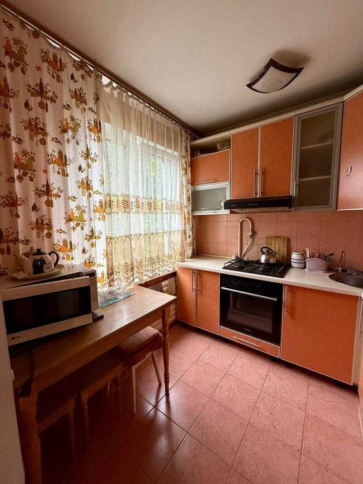 Продаж 2-кімнатної квартири біля Березового гаю