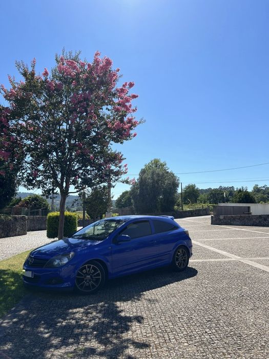 Opel Astra H GTC 1.9 150CV