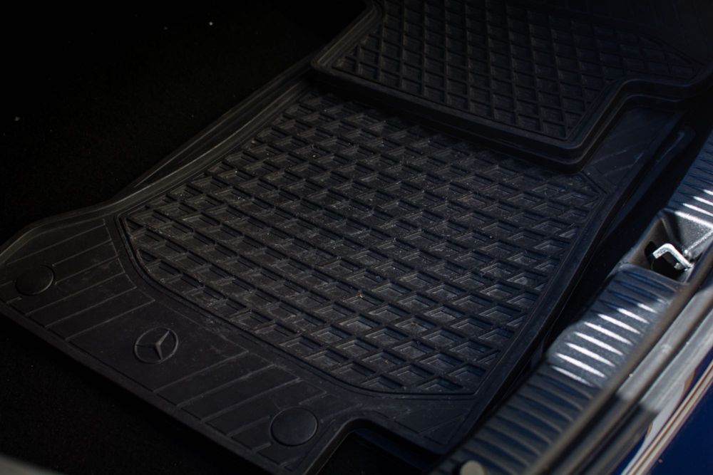 MERCEDES BENZ C300h AMG - Nacional