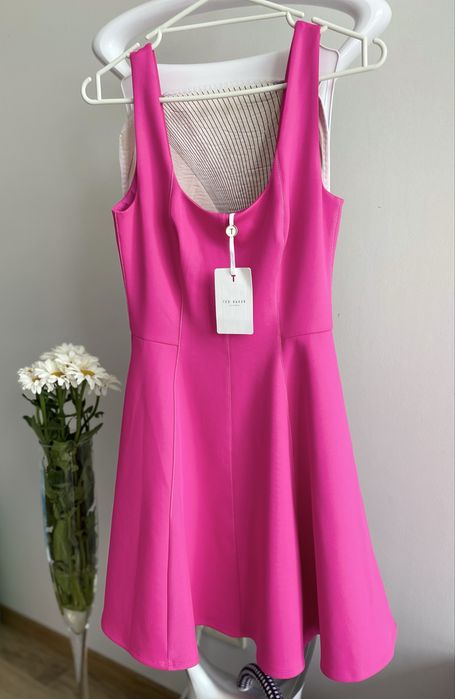 Нова сукня Ted Baker Max Mara