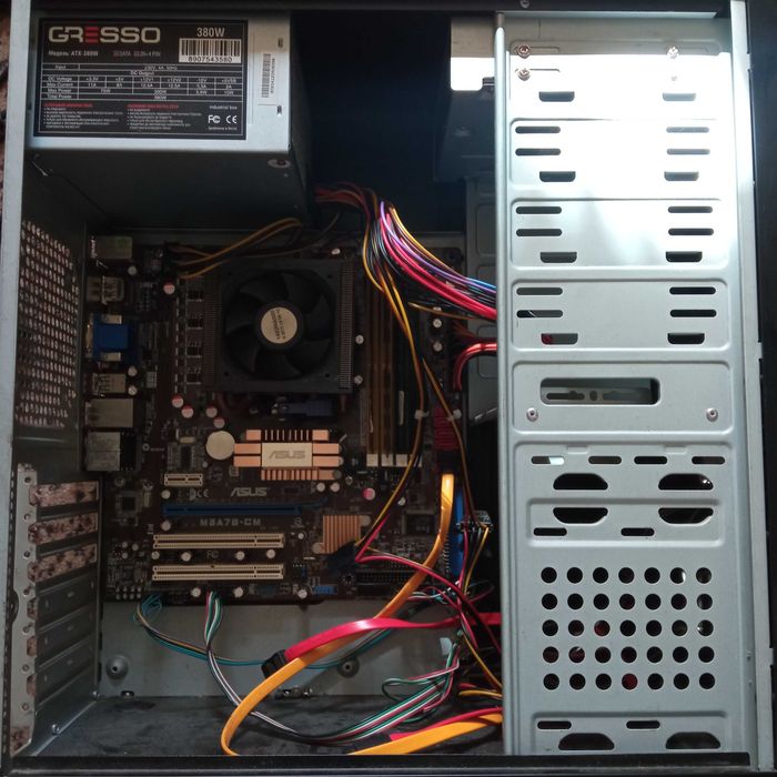 Cистемний блок AMD Phenom II X4 965, hdd 500gb , 4 gb ram, 450w