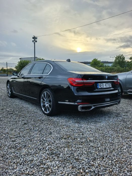 BMW 750Li Xdrive Salon Fa vat 23% konfig na 746 tys