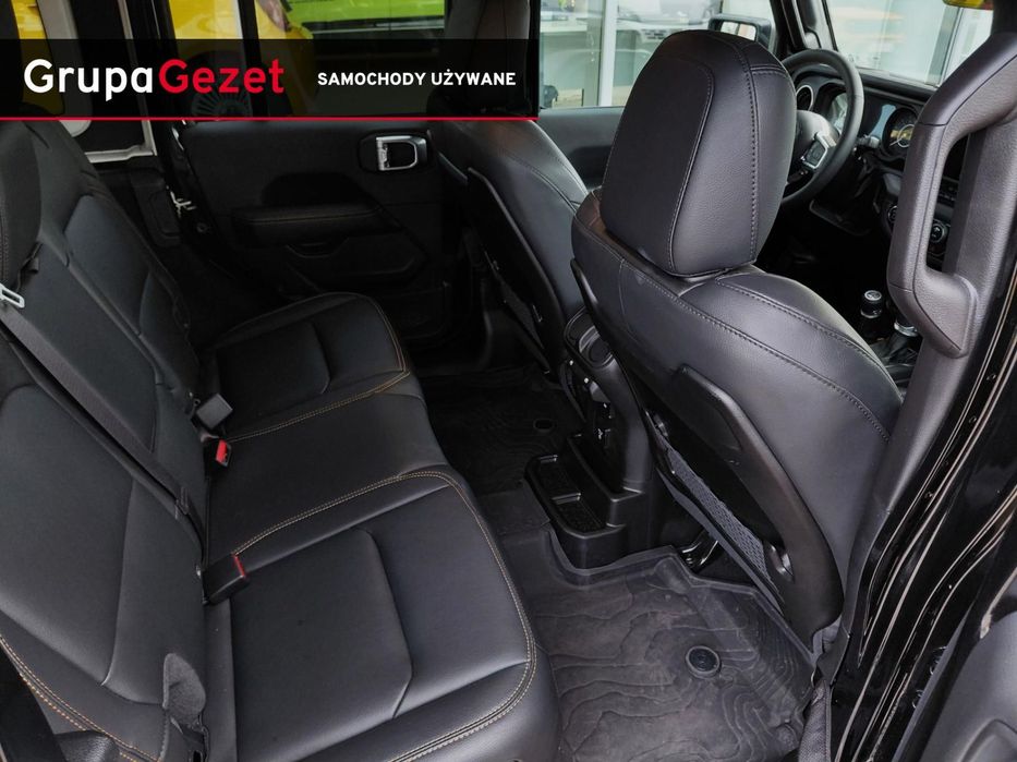 Jeep Wrangler 2.0 Turbo Sahara / salon Jeep