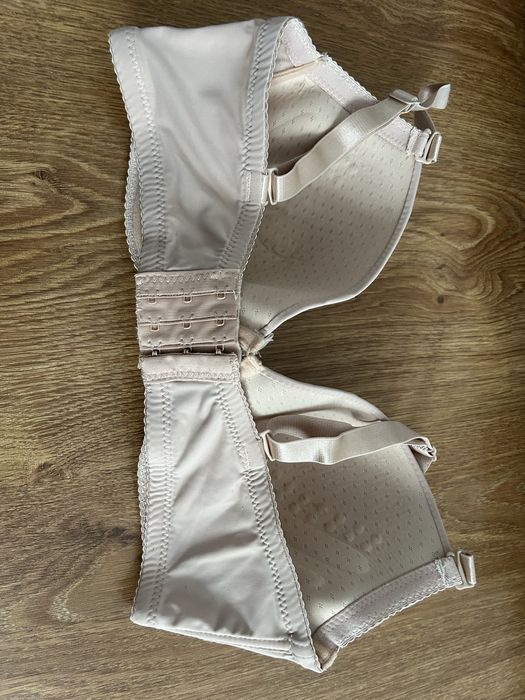 Biustonosz Beżowy Rozmiar 36D