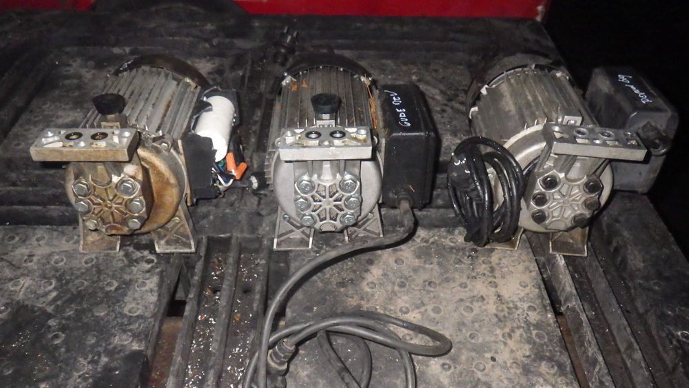 Pompa Hydrauliczna Elektryczna -Łuparka Rębak  7 ton, Oryginalna