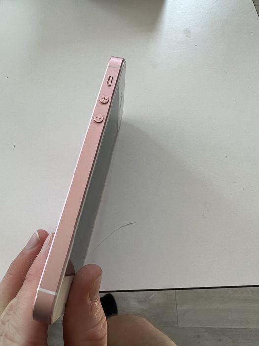 iPhone SE 2016 simlock, brak blokady iCloud