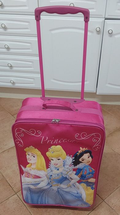 MALA DE VIAGEM DE CABINE, PRINCESAS. Casa,Arrumação, Passeio, Mudanças, Quarto,Sala.