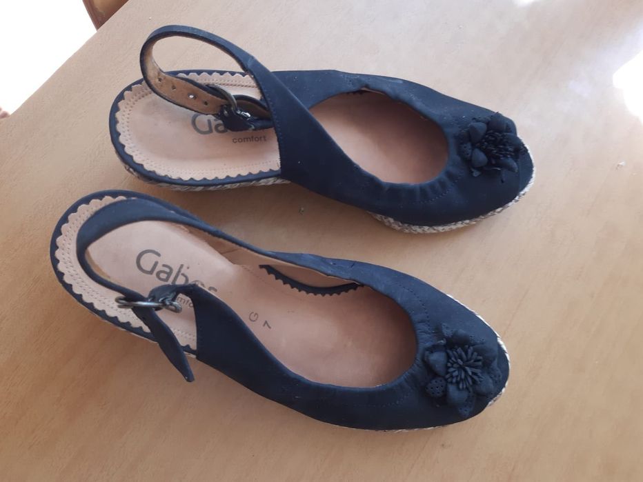 Босоніжки Gabor на платформі