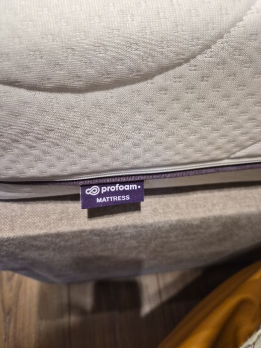 Materac Vesco PROFOAM 120X200 średnia twardość