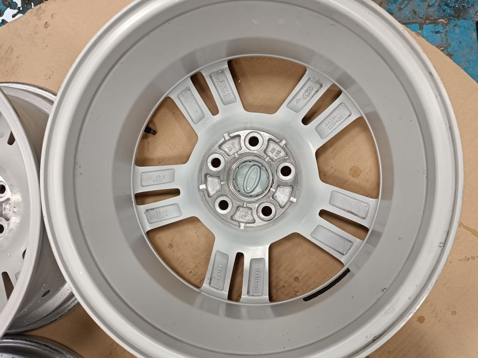 5x114.3 ET 40 17" felgi aluminiowe Ford Mustang