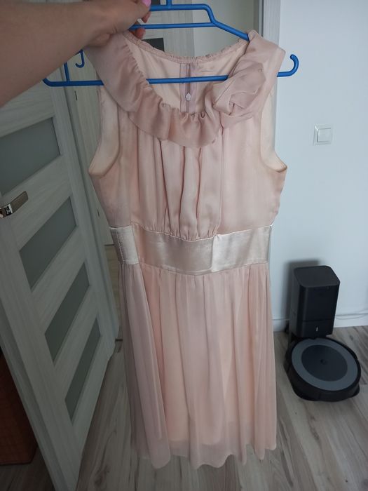 Śliczna sukienka M