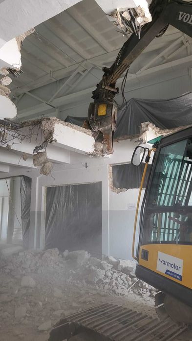 Wyburzenia, rozbiórki