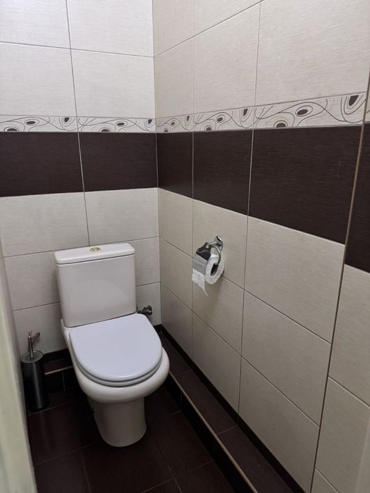 3-кімнатна квартира | 55-й мікрорайон | 2 поверх | цегляний будинок