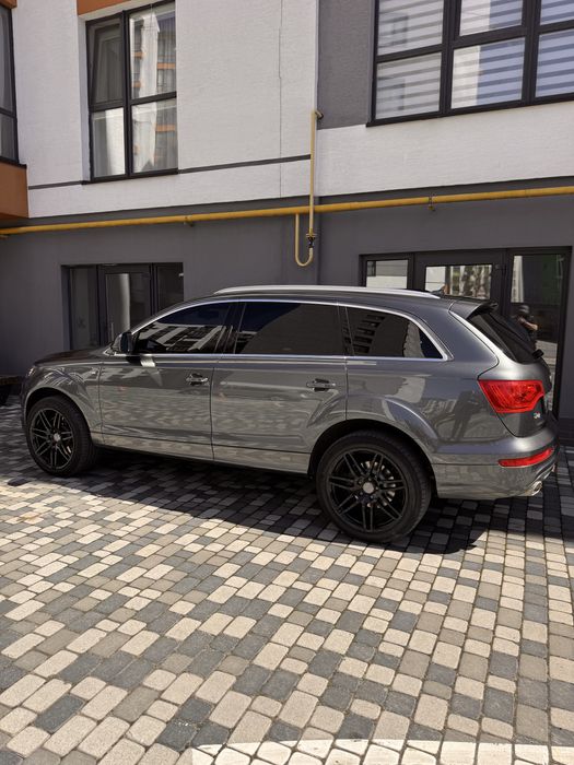 Продам Audi Q7 в гарному стані