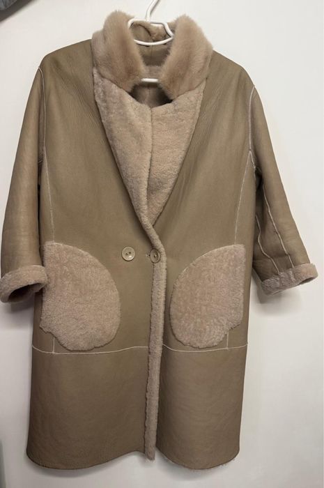 Продам женскую очень крпсивую дубленку