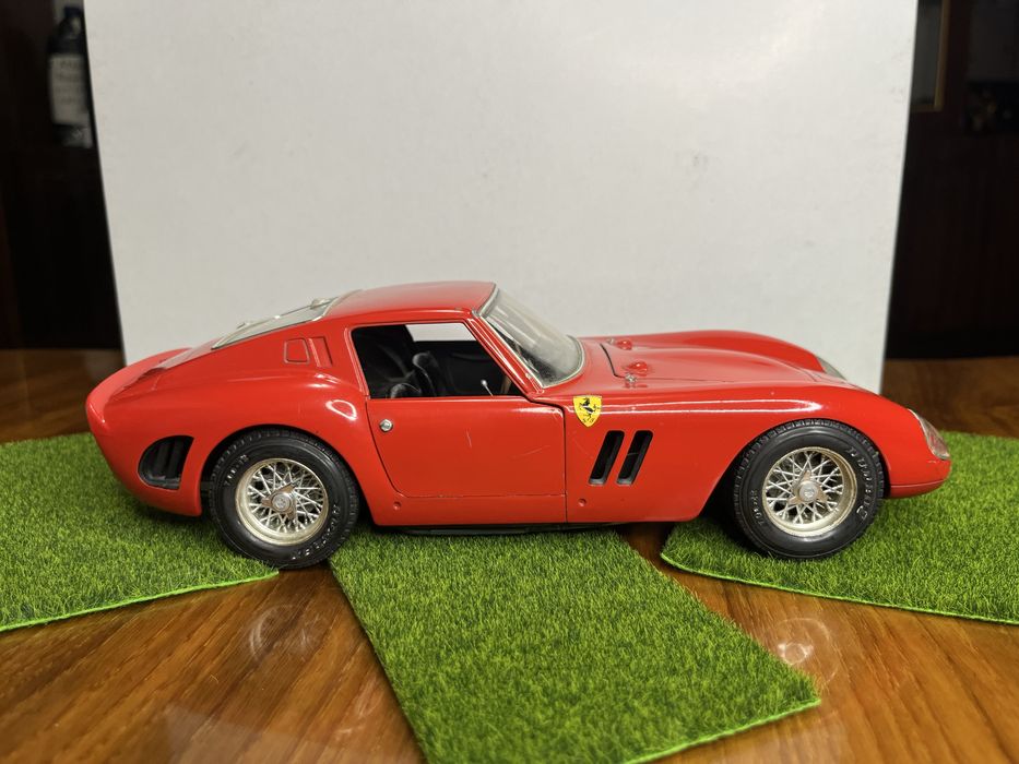 Ferrari GTO Burago 1:18