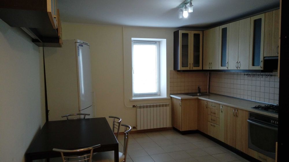 Здам Кімнату парі, 20кв.м Без Хазяїв вул. Братиславська М.Чернігівська