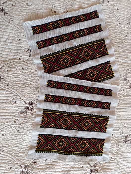 Дитячі вставки низинка