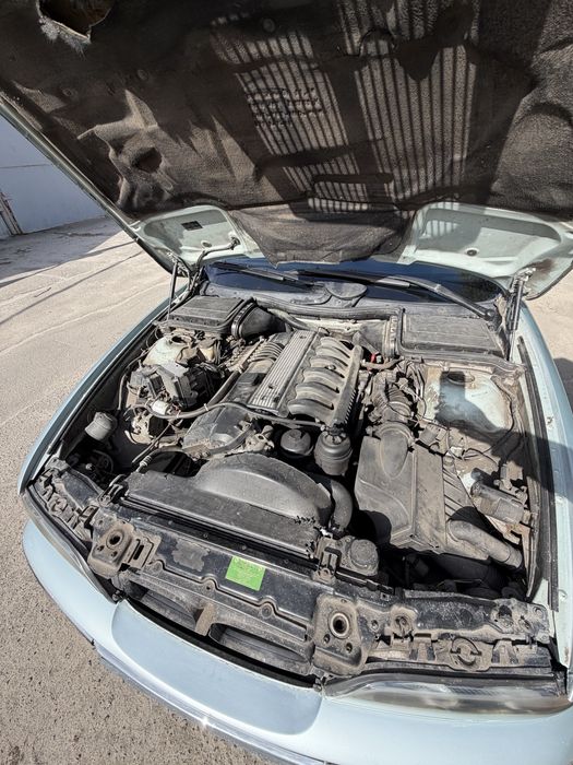 BMW e39 автомат 2.8