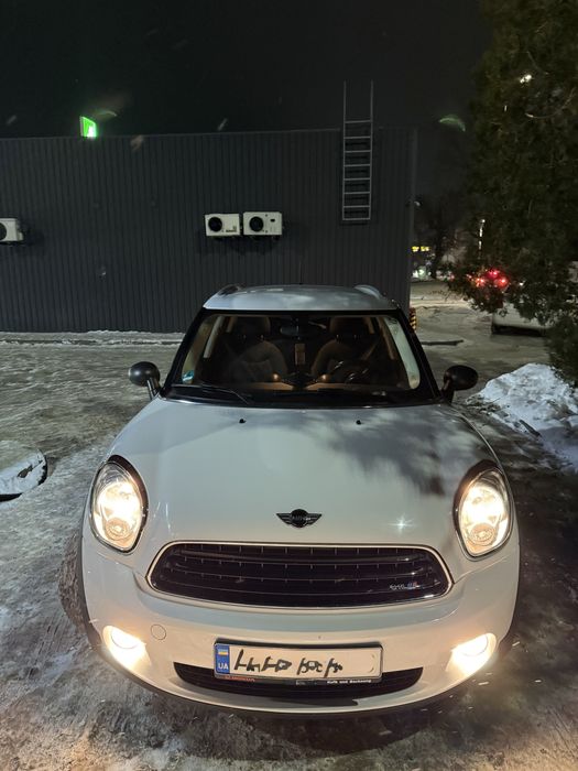 Автомобіль кросовер