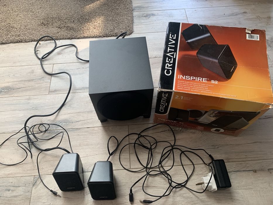Zestaw glosnikow creative 2.1