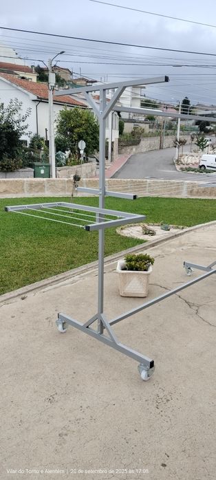 Estendal de roupa em aço galvanizado totalmente desmontável