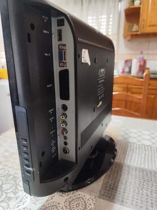 Televisão Crown 15.6 TFT LCD