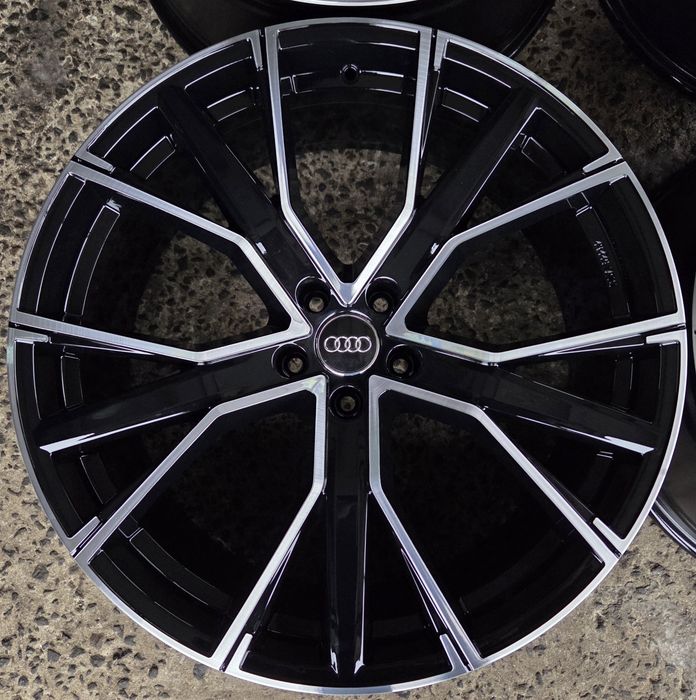 5 112 R22 Audi Q7 Q8 SQ8 S Line  Volkswagen  Touareg