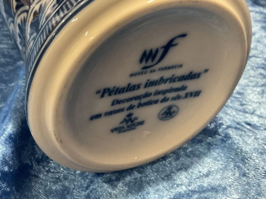 Vaso CANEDO vista alegre com 29 cm ,anúncios abaixo