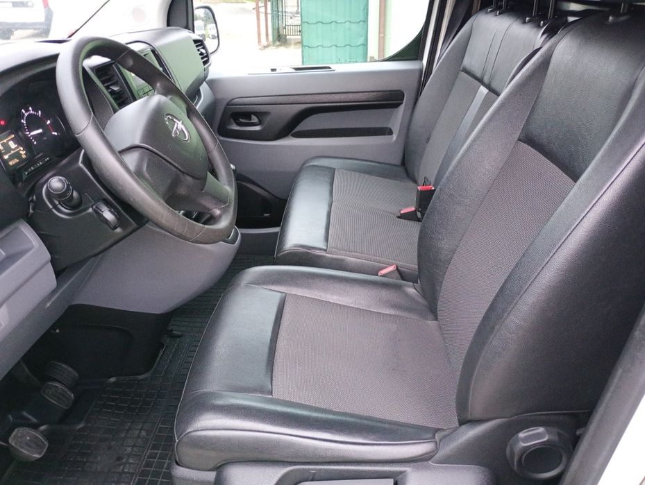 Opel Vivaro Peugeot Toyota 2.0 CDTI 140 koni