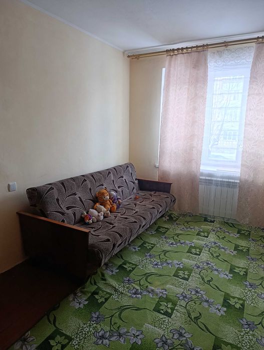 Продам квартиру. Смт. Заводзьке