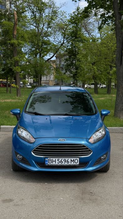 Ford Fiesta 1.6 бензин | 2013 | яскравий синій колір
