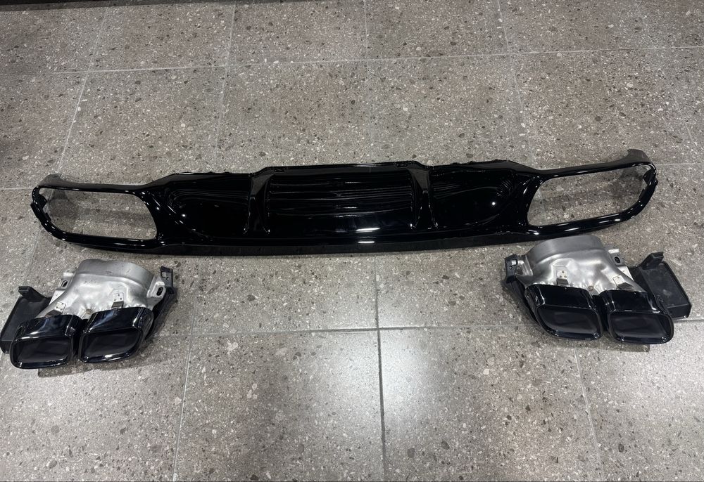 Диффузор Mercedes -Benz E-Class W213 E63 AMG под бампер Normal насадки