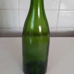Garrafas de vidro usadas