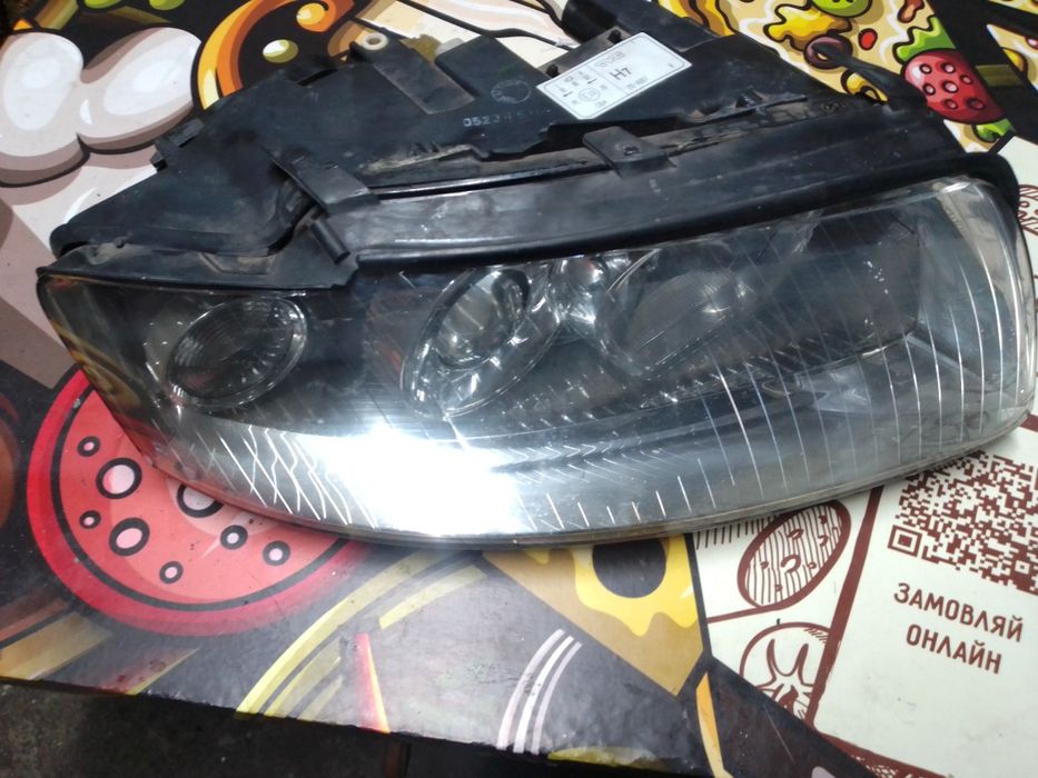 Фара правая Audi a6 c 5 2001-2004)г