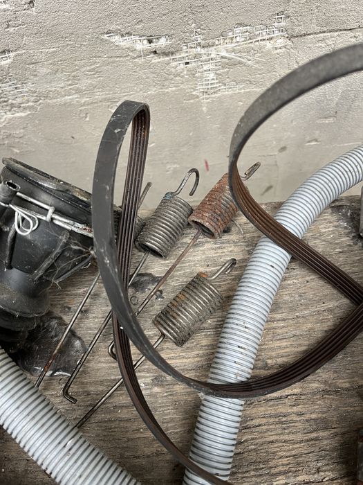 Запчастини до пральної машини samsung .