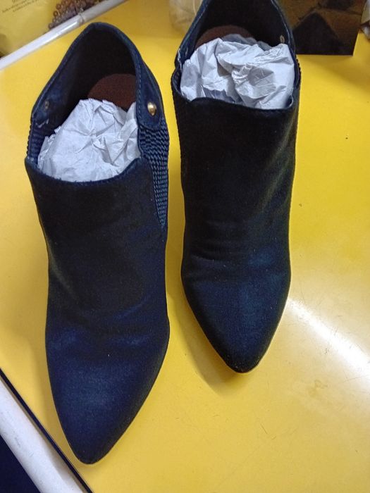 Botins de camurça