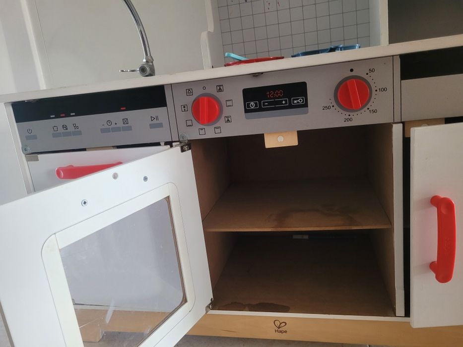 Cozinha Infantil Hape All-in-1 em madeira - usada