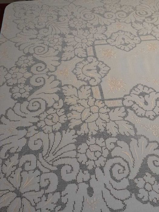 Toalha de linho em bordado  da Madeira