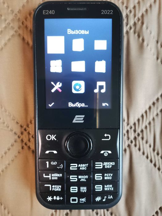 Продам телефон почти новый, на гарантии, в идеальном состоянии