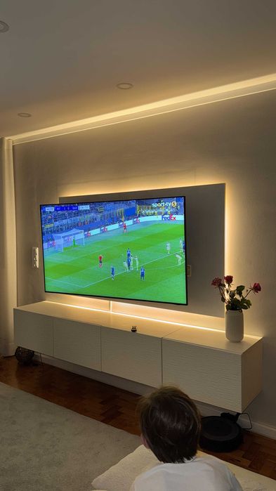 Faço painéis de TV com aspeto mármore e com ripado a partir 400€